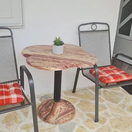 Lovmar Appartement *